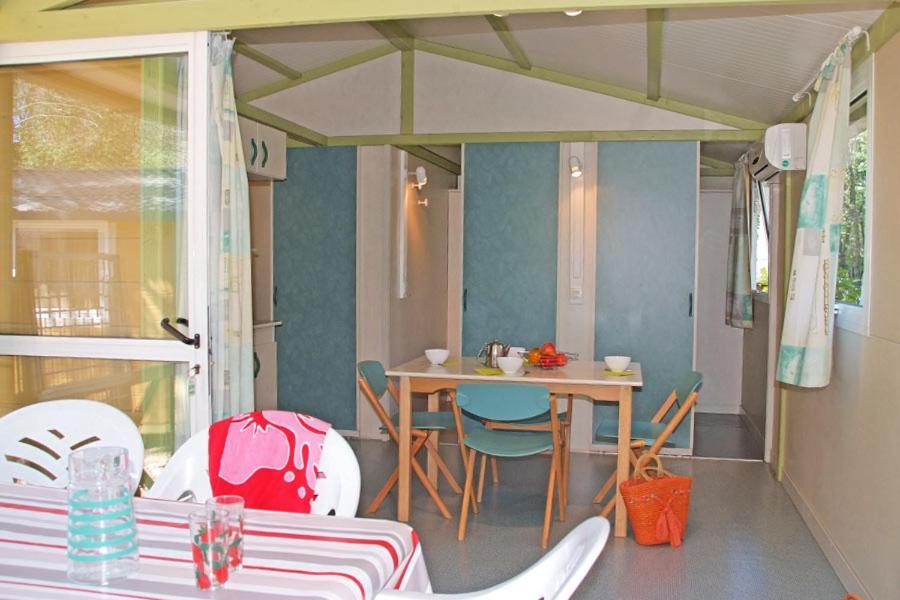 Camping Lou Cantaire Hotel ฟายองซ์ ภายนอก รูปภาพ